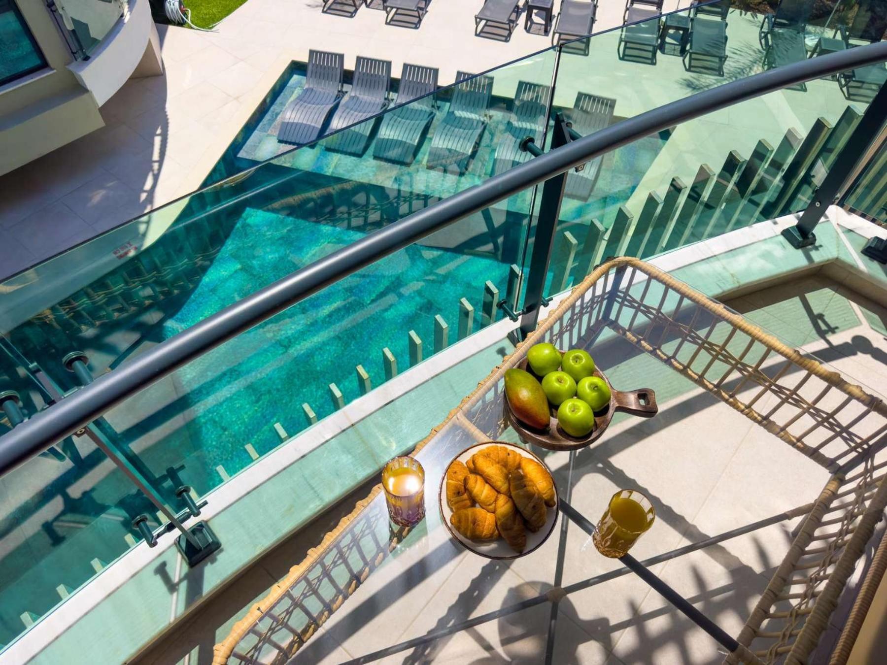 Stylish By The Sea Apartament