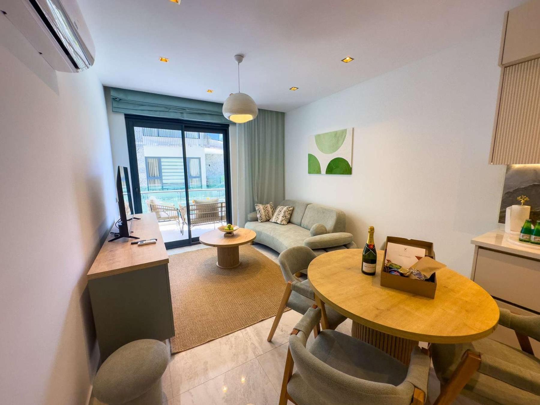 Stylish By The Sea Apartament